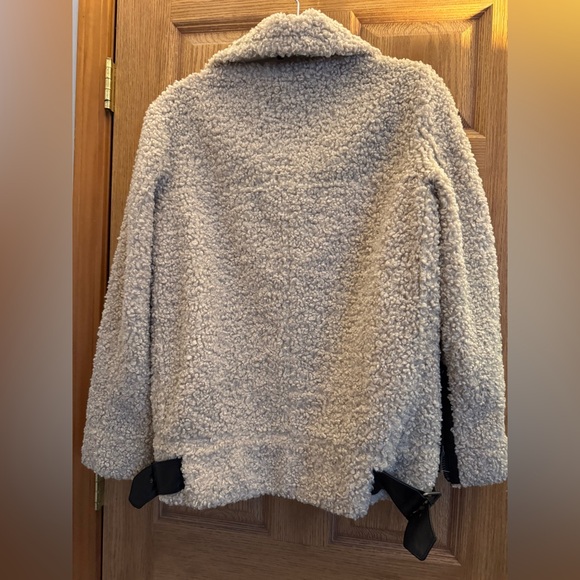 Zara Woman Cream Faux Shearling with Sheep Leather Accents Coat - Picture 6 of 10